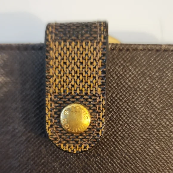 Louis Vuitton Damier Ebene French Kisslock Wallet. Unisex - Picture 10 of 16